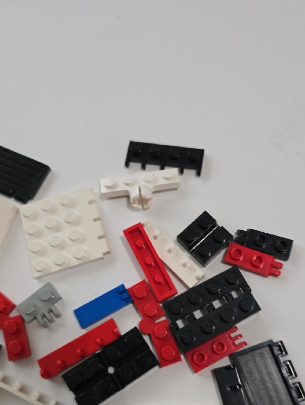 Lego Assorted Red, White, Black & Yellow Building Brick Parts - Unique Pieces - Picture 4 of 7